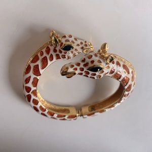 Giraffe crossing bracelet